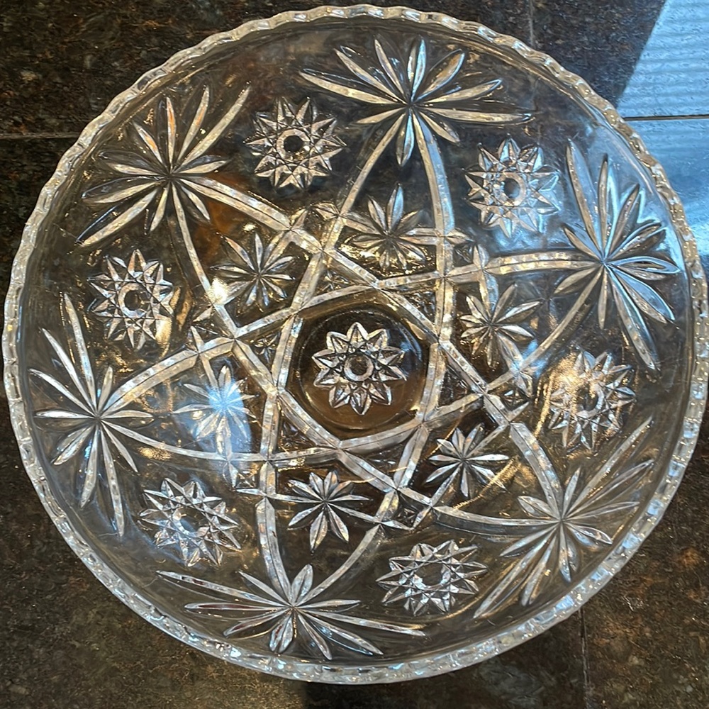 Vintage Anchor Hocking 10.5” Star of David salad bowl
